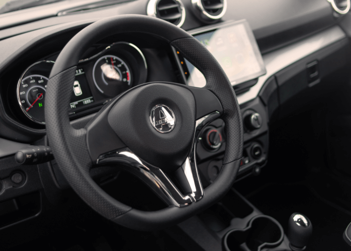 interieur-aixam-crossover (1)